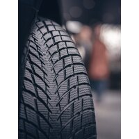 Nokian Tyres WR Snowproof P 255/35R20 97W Image #7