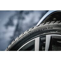 Nokian Tyres Hakkapeliitta R3 215/50R17 95R Image #16