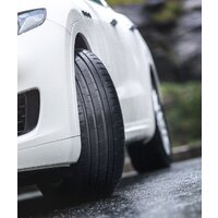 Nokian Tyres Hakka Black 2 SUV 295/35R21 107Y Image #2