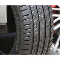 Michelin Latitude Sport 3 235/55R19 105V Image #3